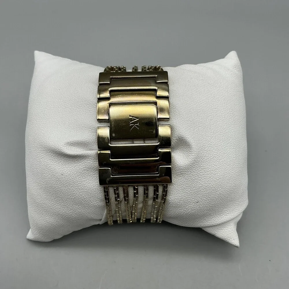 Anne Klein see photos